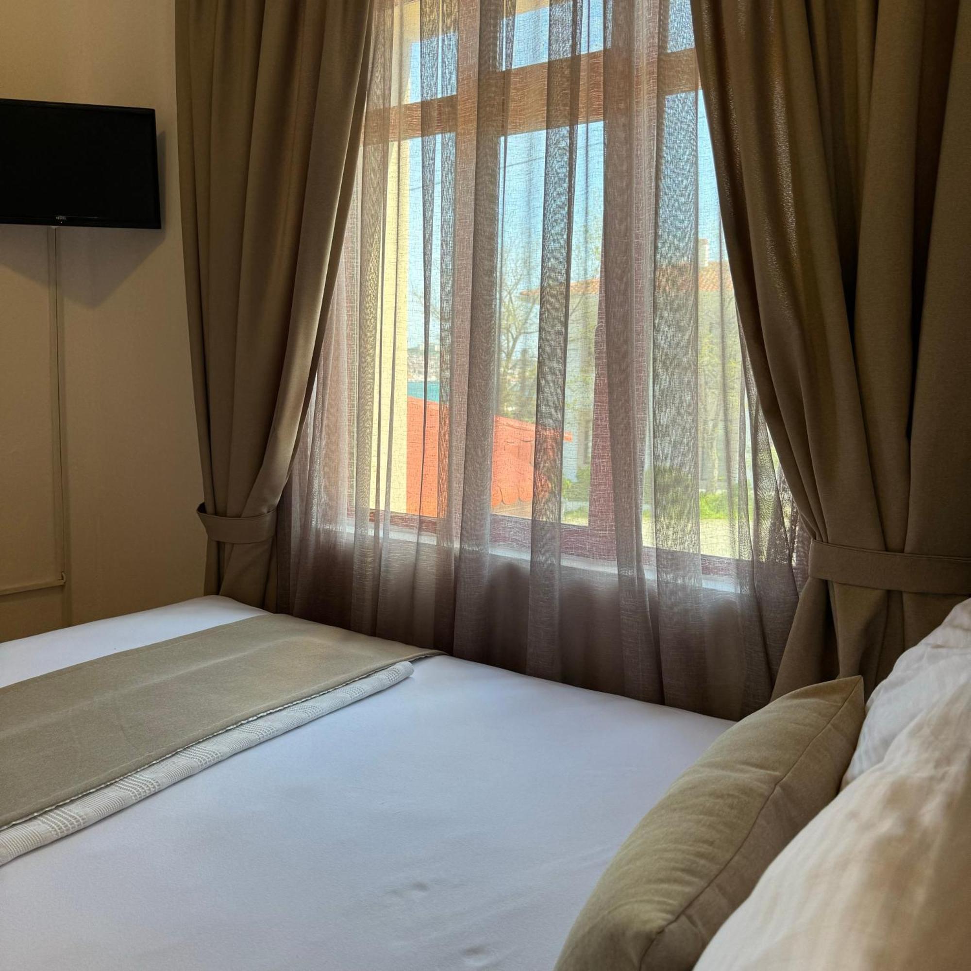 Soezer Otel Ayvalı Exterior foto